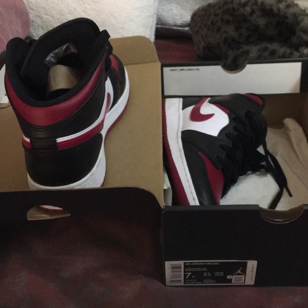 Air Jordan 1 Mid- Black, White,Burgundy color